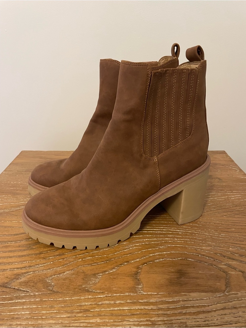 DV by Dolce Vita Brown Suede Block Heel Platform Jetta  Ankle Boots